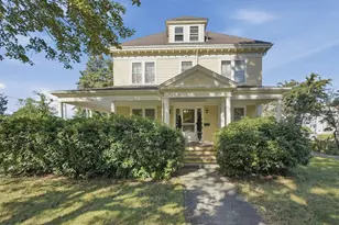 252 Main St, Fairhaven, MA 02719 - Photo 1