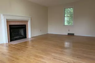 163 Whittier Meadows Dr, Amesbury, MA 01913 - Photo 4