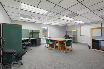 85 Flagship Dr. #F, North Andover, MA 01845 - Photo 6