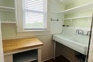 42 Nichols St, Chelsea, MA 02150 - Photo 4