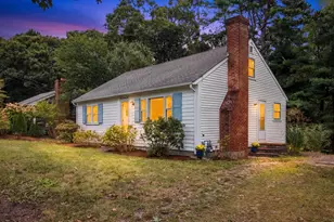 172 Telegraph Rd, Dennis, MA 02639 - Photo 2