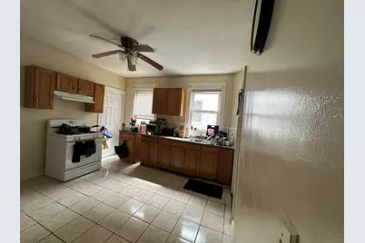 289 Thacher St #1, Milton, MA 02186 - Photo 6