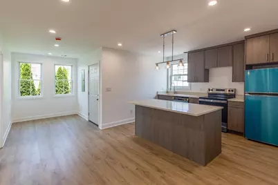 247 Pitman St, Fall River, MA 02723 - Photo 10