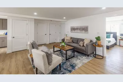 247 Pitman St, Fall River, MA 02723 - Photo 2