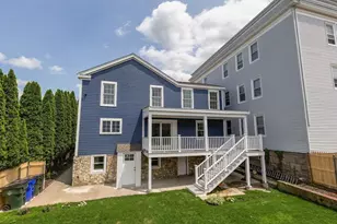 247 Pitman St, Fall River, MA 02723 - Photo 18