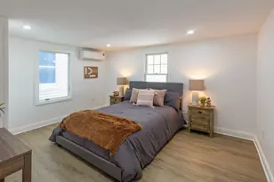 247 Pitman St, Fall River, MA 02723 - Photo 6