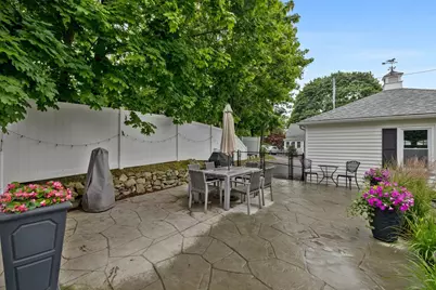 40 County St #B, Peabody, MA 01960 - Photo 4