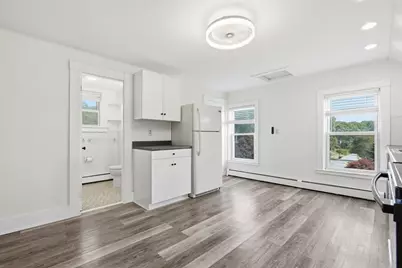 75 Enon #3, Beverly, MA 01915 - Photo 4