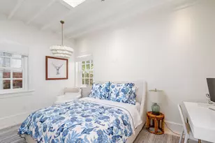 5 W Hill Pl, Boston, MA 02114 - Photo 12