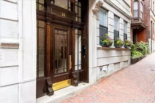 14 Hancock St, Boston, MA 02111 - Photo 1