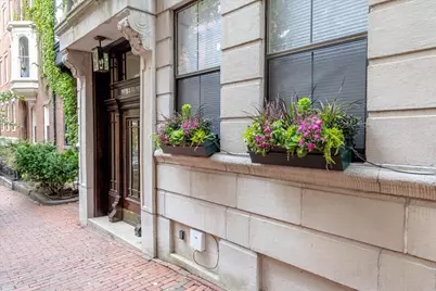 14 Hancock St. #4, Boston, MA 02111 - Photo 24
