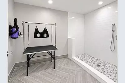 804 East 7th Street #102, Boston, MA 02127 - Photo 16