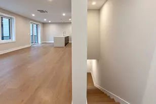 804 E 7th St, Boston, MA 02127 - Photo 4