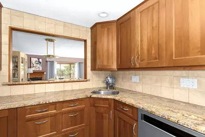22 Hawthorne Vlg #D, Franklin, MA 02038 - Photo 10
