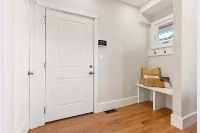 32 Cambridge Terrace #2, Cambridge, MA 02140 - Photo 4