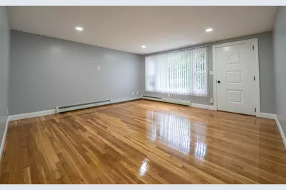 12 Melrose Ave, Dartmouth, MA 02747 - Photo 2