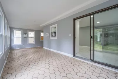 12 Melrose Ave, Dartmouth, MA 02747 - Photo 12