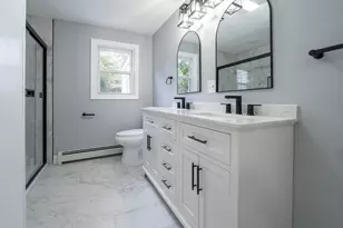 12 Melrose Ave, Dartmouth, MA 02747 - Photo 16