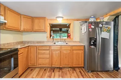 64 Munsell St, Belchertown, MA 01007 - Photo 6