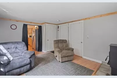64 Munsell St, Belchertown, MA 01007 - Photo 10