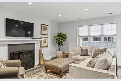 795 East 4th St, Boston, MA 02127 - Photo 26