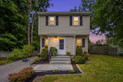 33 School St, Hanover, MA 02339 - Photo 2