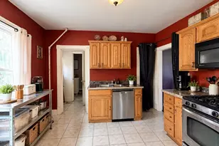 30 Dalton Ave, Chicopee, MA 01020 - Photo 8