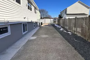 535 Washington Ave, Revere, MA 02151 - Photo 10