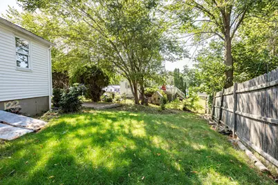 122 Algonquin St, Brockton, MA 02302 - Photo 28