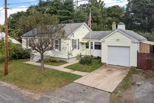 2 Hamilton St, Orange, MA 01364 - Photo 2