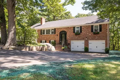 29 Doncaster Circle, Lynnfield, MA 01940 - Photo 2