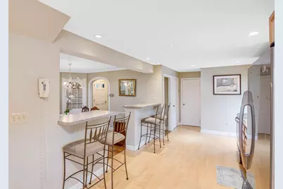 18 Mohawk Rd, Marblehead, MA 01945 - Photo 4