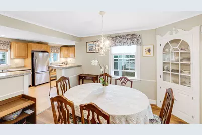 18 Mohawk Rd, Marblehead, MA 01945 - Photo 12