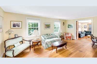 18 Mohawk Rd, Marblehead, MA 01945 - Photo 14