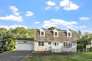 41 Riverview Ave, Methuen, MA 01844 - Photo 1