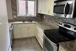 1426 Cambridge, Cambridge, MA 02139 - Photo 4