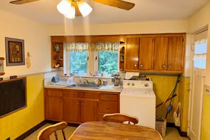 25 Lyons Ct, Watertown, MA 02472 - Photo 14
