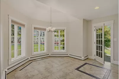 33 Flores, Fall River, MA 02721 - Photo 12