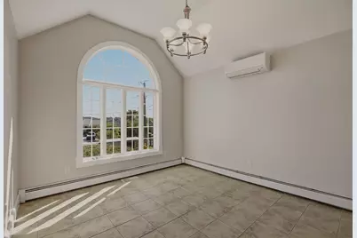 33 Flores, Fall River, MA 02721 - Photo 14