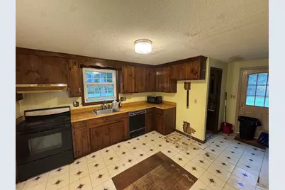 98 Tyler Rd, Tewksbury, MA 01876 - Photo 4