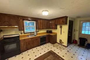 98 Tyler Rd, Tewksbury, MA 01876 - Photo 4