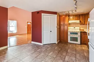 76 Bancroft St, Auburn, MA 01501 - Photo 14