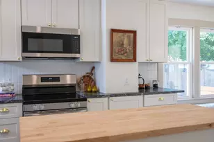 47 Hartford Terrace, Springfield, MA 01118 - Photo 10