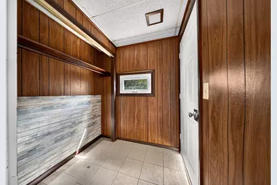 458 Buffinton St, Fall River, MA 02721 - Photo 16