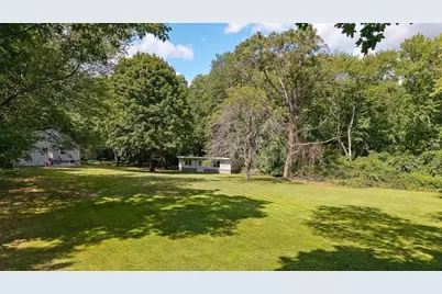 39 Montrose Ave, Wakefield, MA 01880 - Photo 8