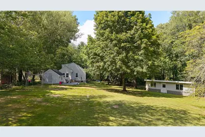 39 Montrose Ave, Wakefield, MA 01880 - Photo 10