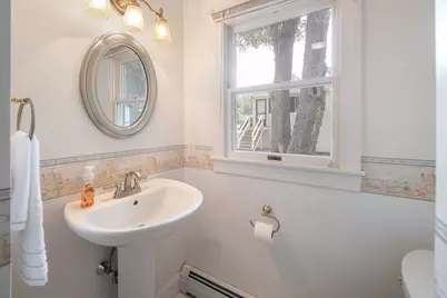39 Montrose Ave, Wakefield, MA 01880 - Photo 22