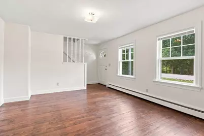 924 Washington St, Franklin, MA 02038 - Photo 10