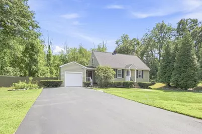 924 Washington St, Franklin, MA 02038 - Photo 2