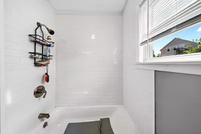 222 Albion St, Fall River, MA 02723 - Photo 16